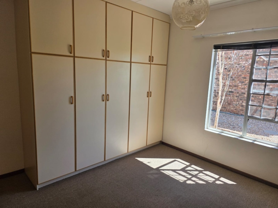 Bedroom Property for Sale in West Bank Western Cape